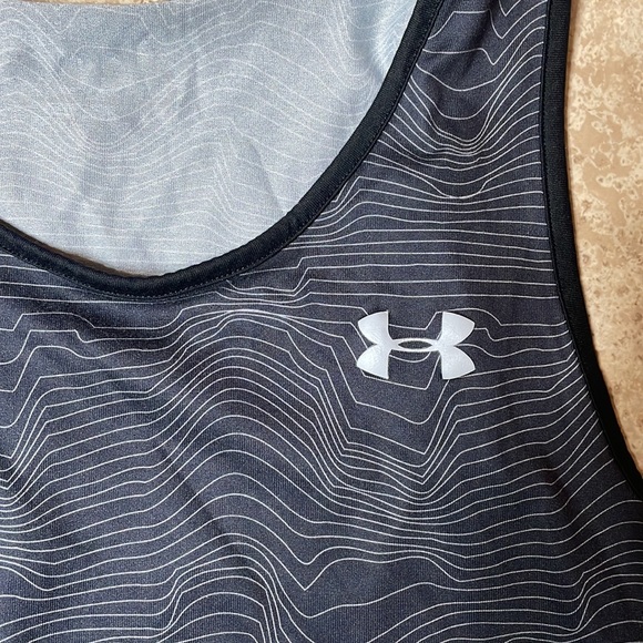 UA Like New Tank - Picture 2 of 3